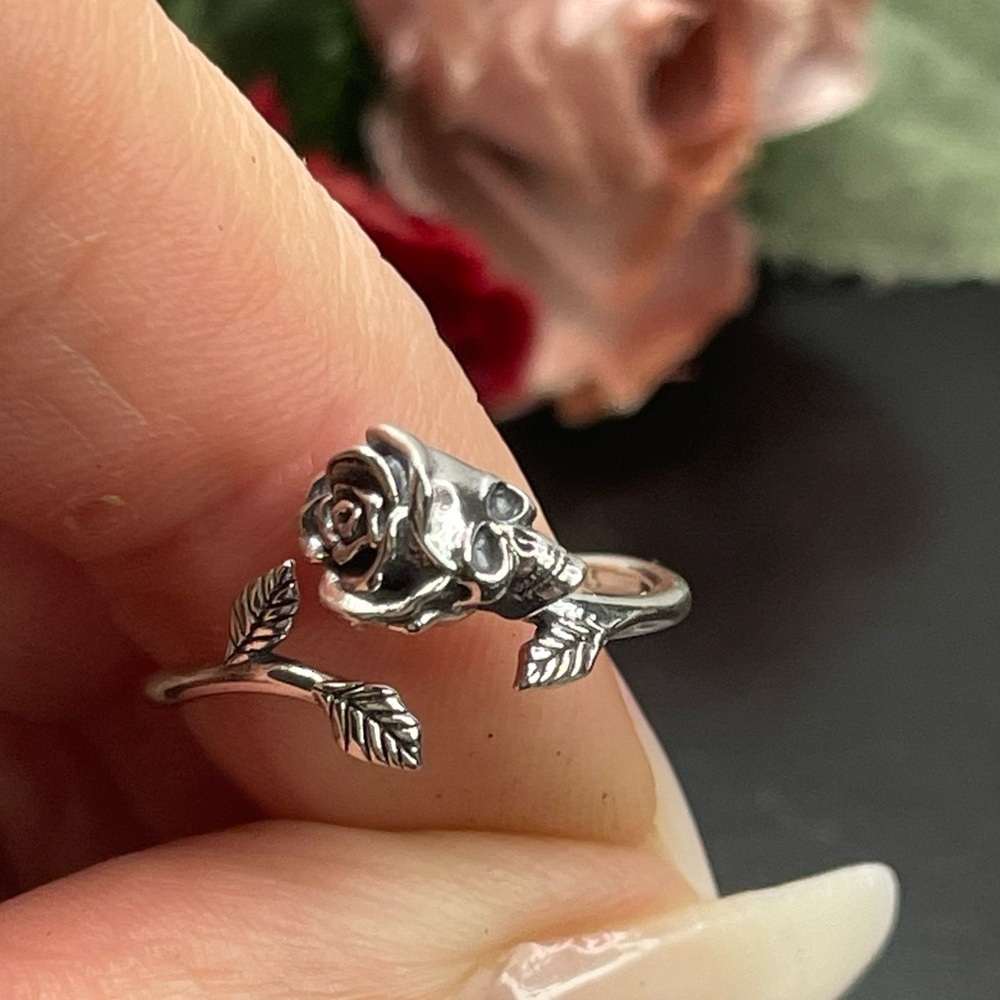 Solid 925 Silver Rose Skull Ring One Size Fits Al… - image 5
